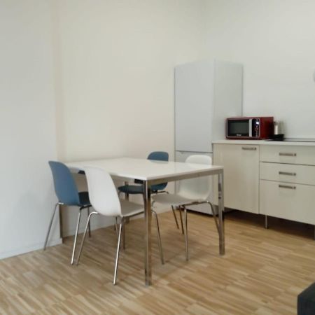 Apartment Via D'Apulia 11 Milan Bagian luar foto