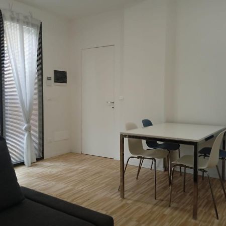 Apartment Via D'Apulia 11 Milan Bagian luar foto