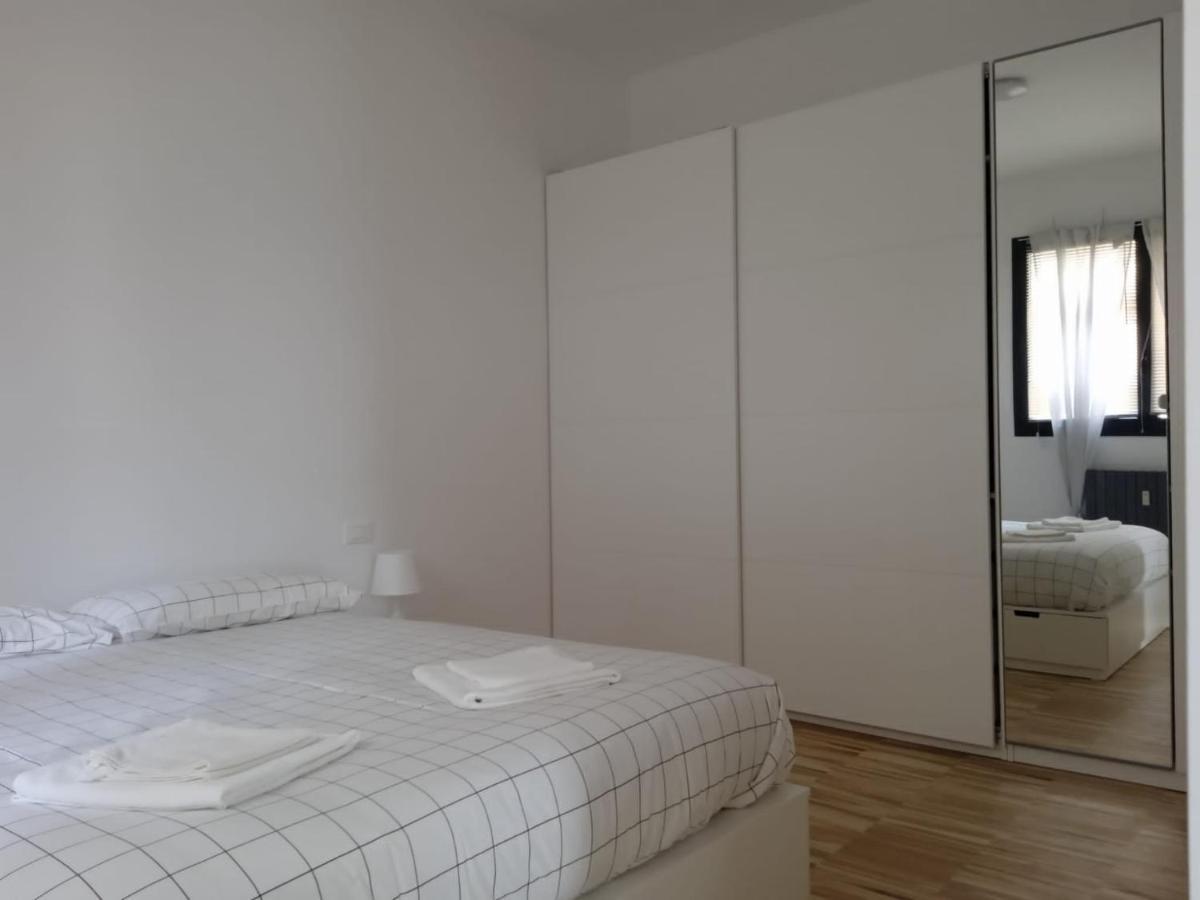 Apartment Via D'Apulia 11 Milan Bagian luar foto